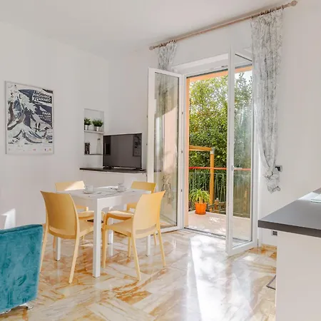 Lovely Apartment In Genova With Wifi Exterior foto