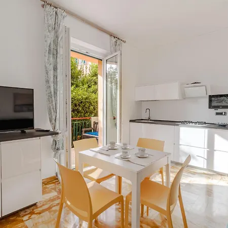 Lovely Apartment In Genova With Wifi Exterior foto